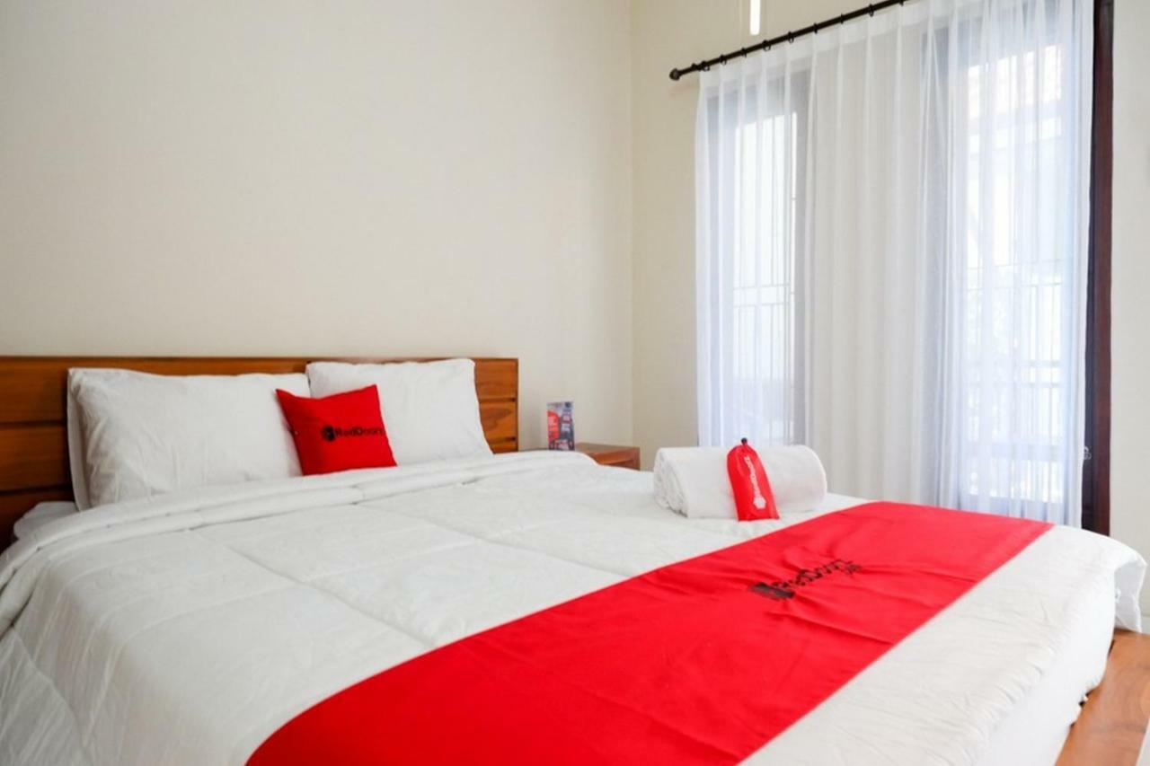 Reddoorz Near Mertasari Beach Denpasar Chambre photo