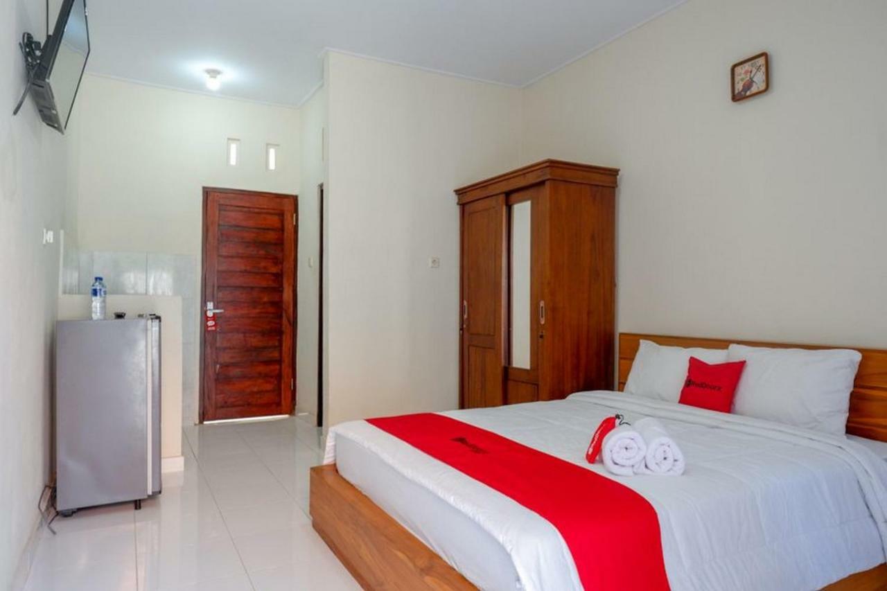 Reddoorz Near Mertasari Beach Denpasar Chambre photo